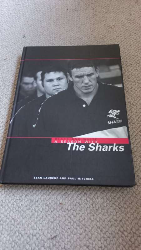 " BLACK & WHITE A SEASON WITH THE SHARKS " SIGNED BY LEGEND PIETER MULLER !!!
